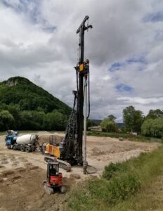 Vollverdränger-Betonsäulen - RRB Geislingen